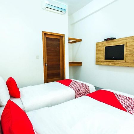 Oyo 2408 Bc Inn 망시트 외부 사진